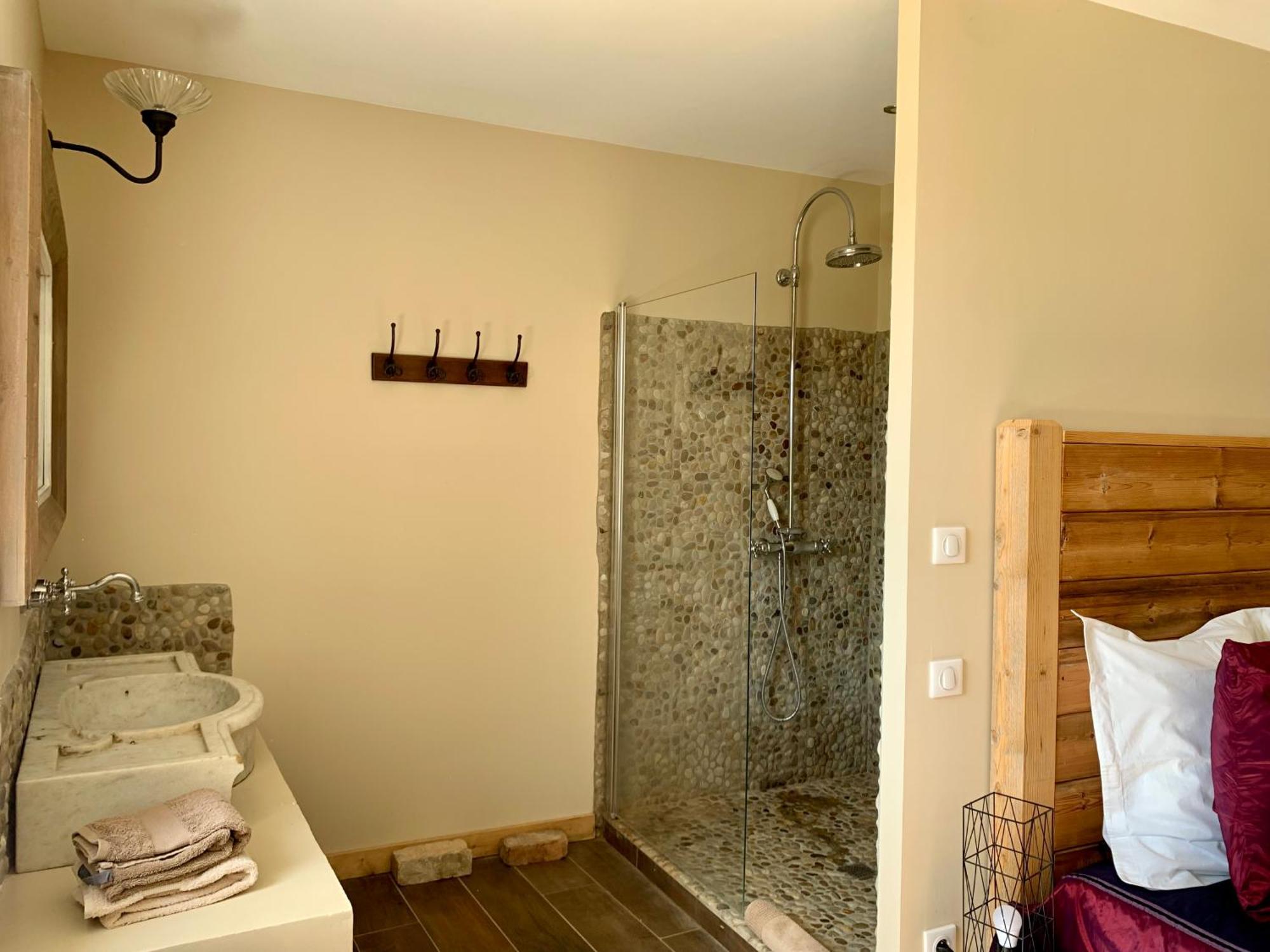 Mas Des Terres Rouges Villa Vezenobres Ngoại thất bức ảnh