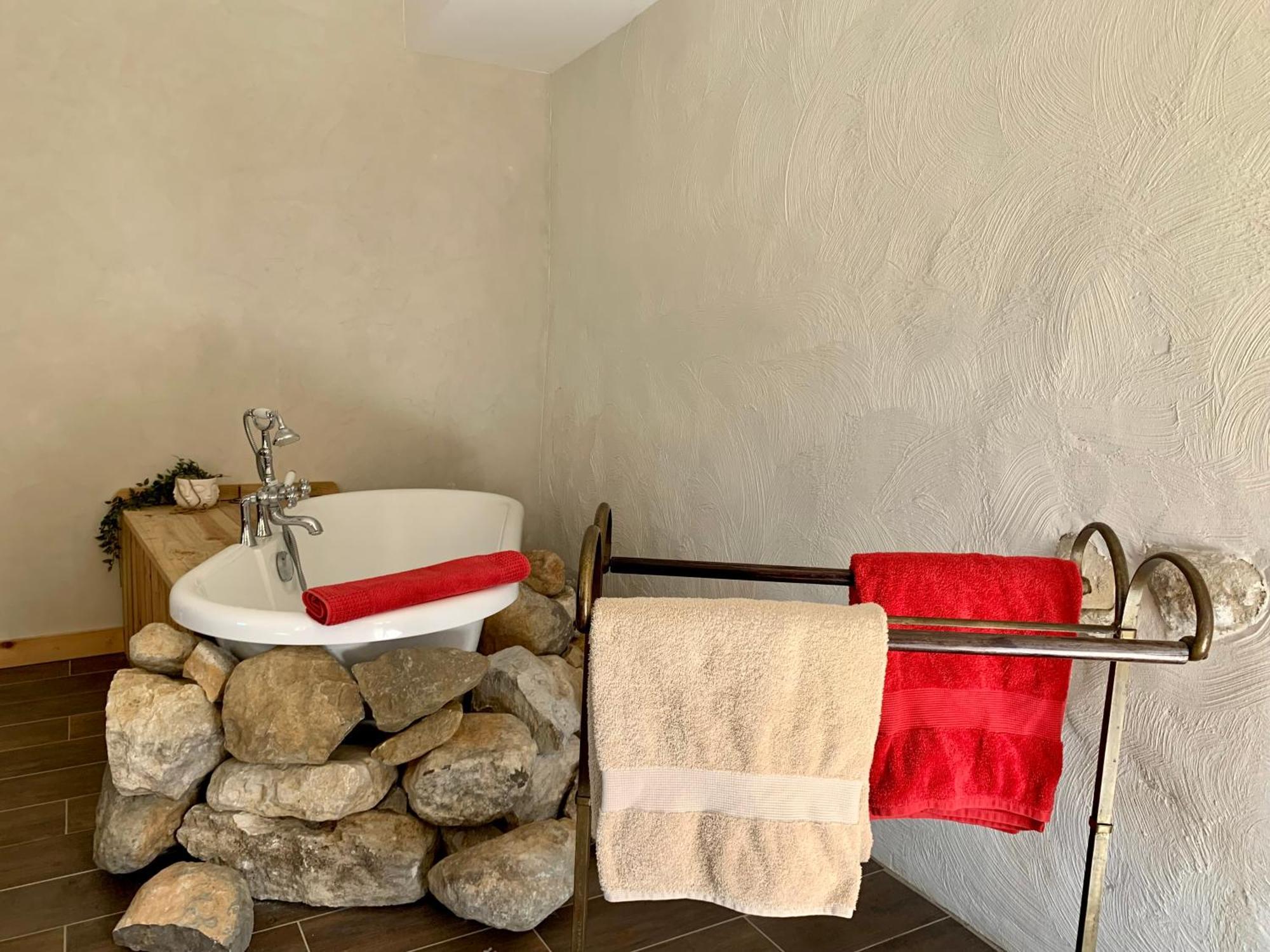 Mas Des Terres Rouges Villa Vezenobres Ngoại thất bức ảnh
