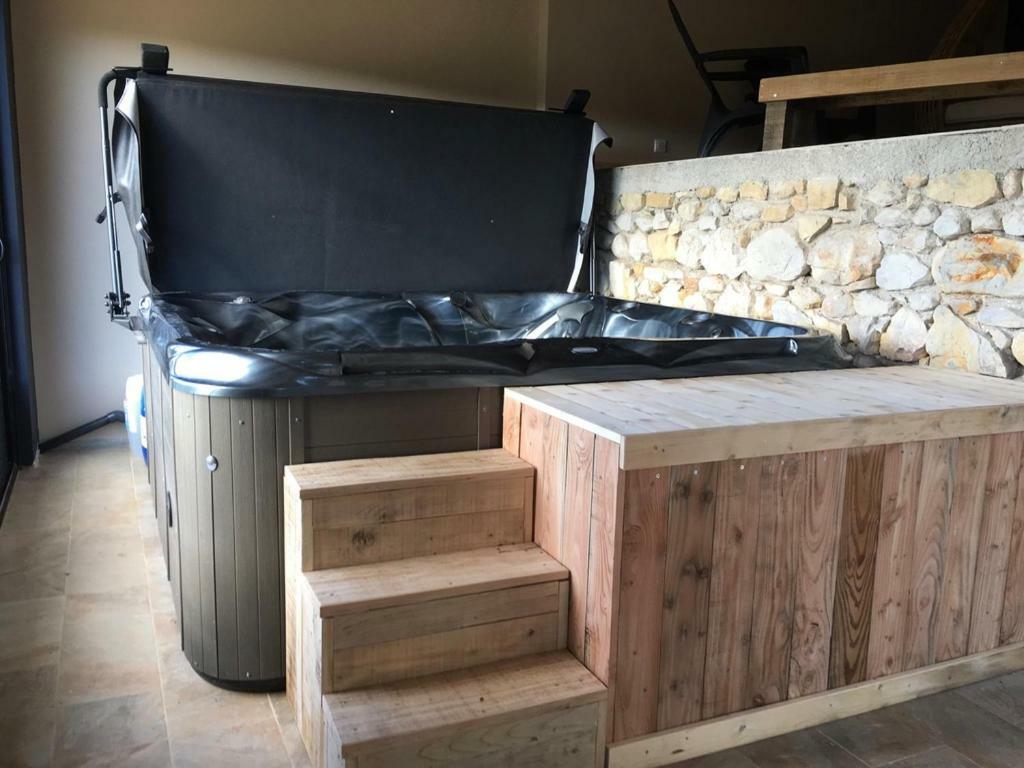 Mas Des Terres Rouges Villa Vezenobres Ngoại thất bức ảnh